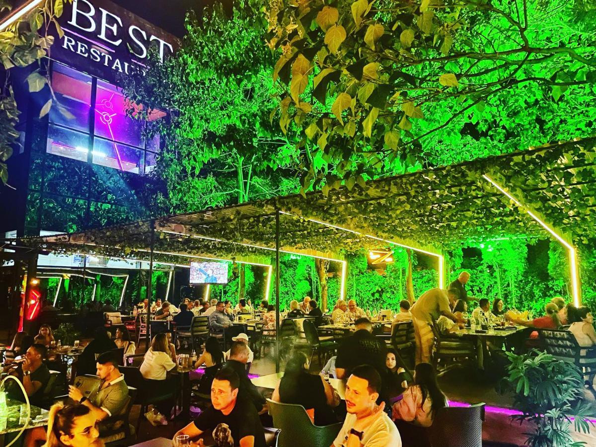 Hotel Best Ploiesti Exterior photo