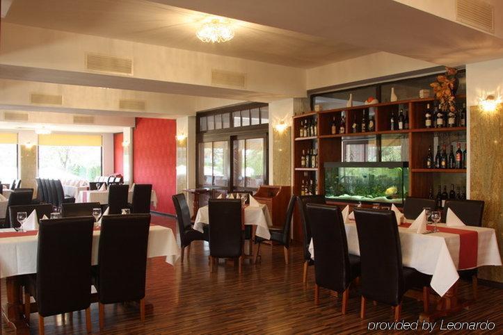 Hotel Best Ploiesti Restaurant photo